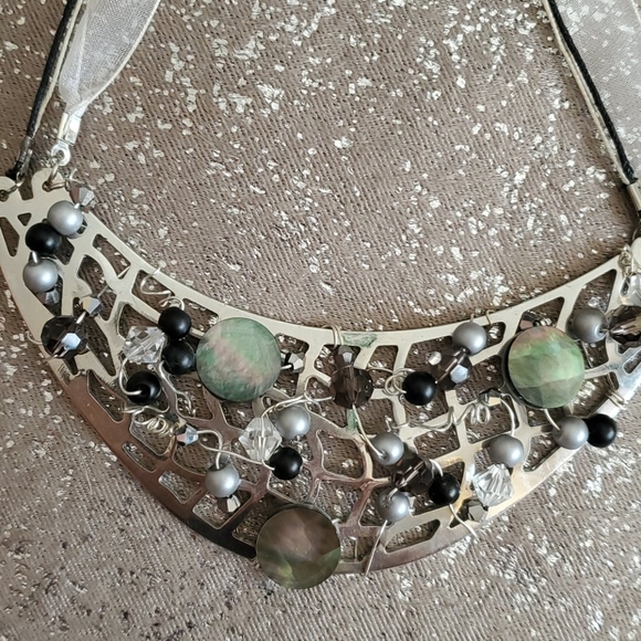 2/$20 Handmade beaded choker - Picture 3 of 7